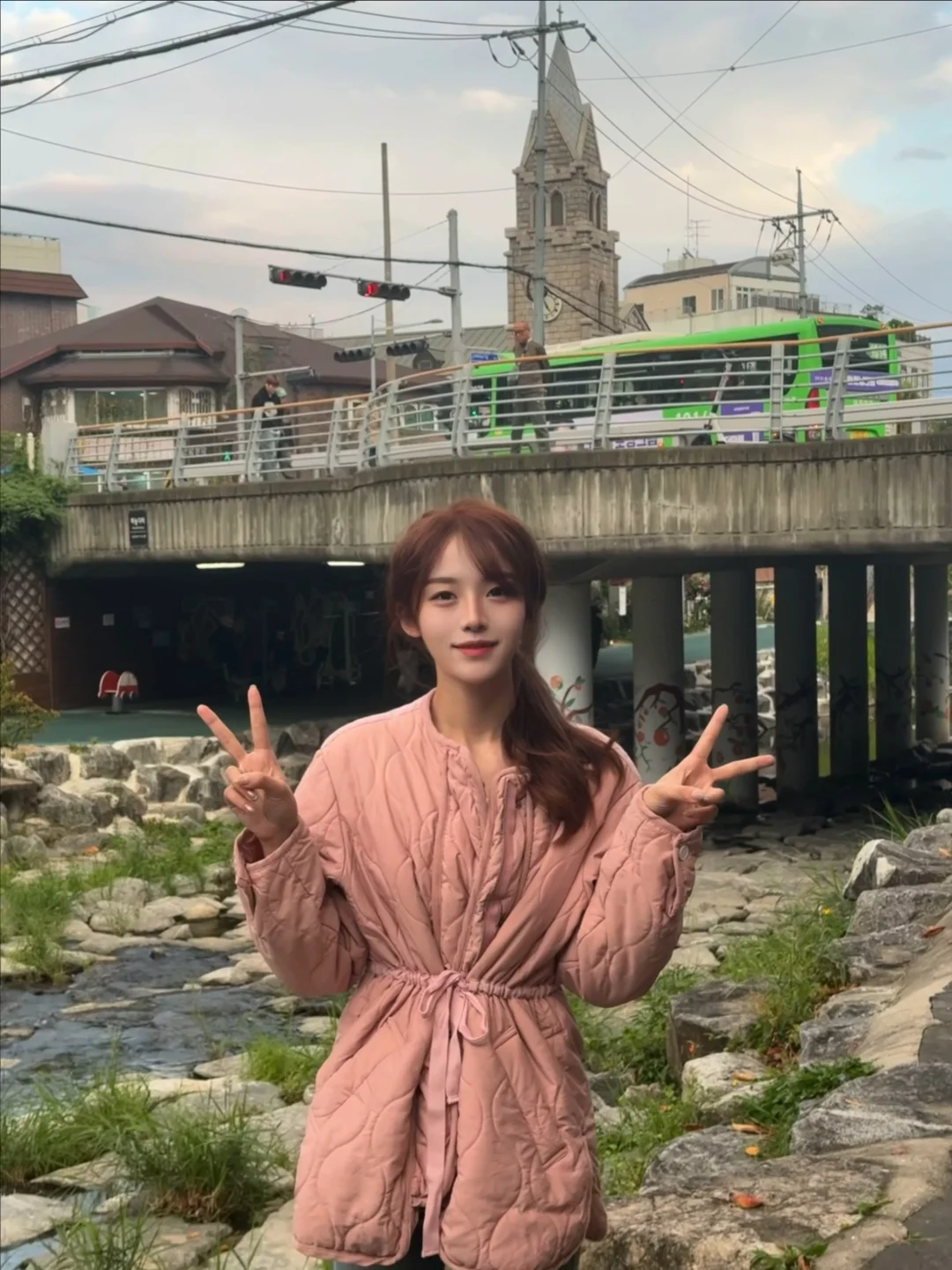同一件衣服140斤和85斤的差别