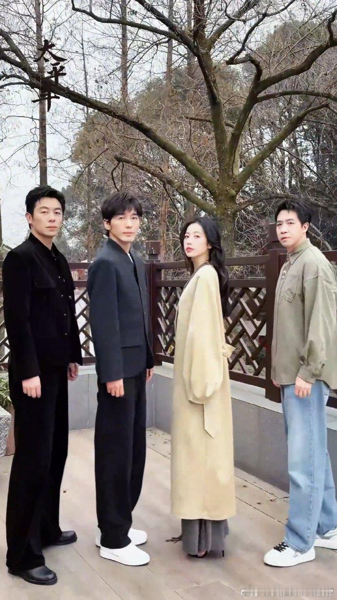 太平年 中年人剧宣 《太平年》剧宣主打一个随心所欲！没有统一造型，全靠默契硬拍转