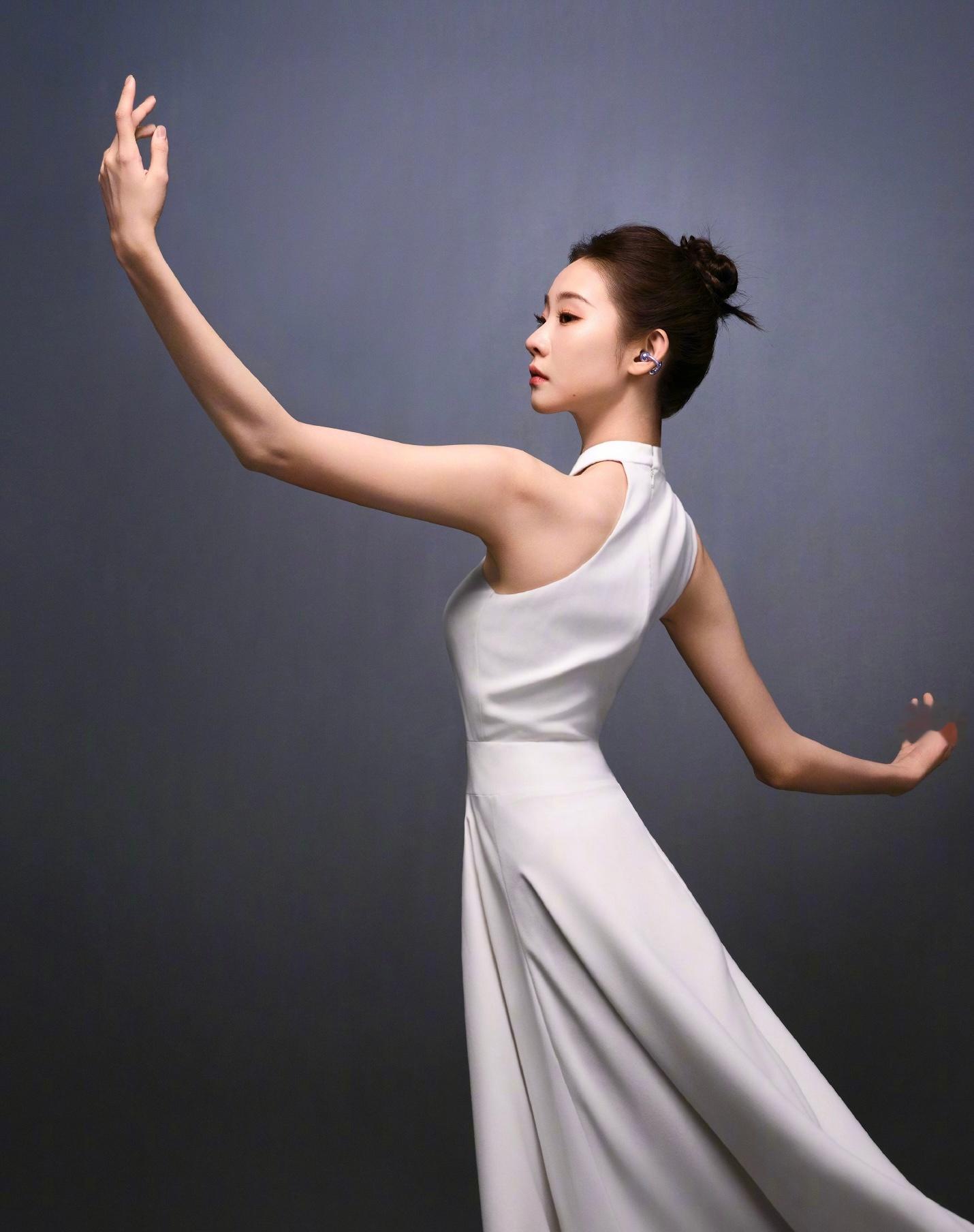 #张艺凡提前五小时到剧组化妆# 哦莫张艺凡在《新生》里的这个妆造真的神了！看了超