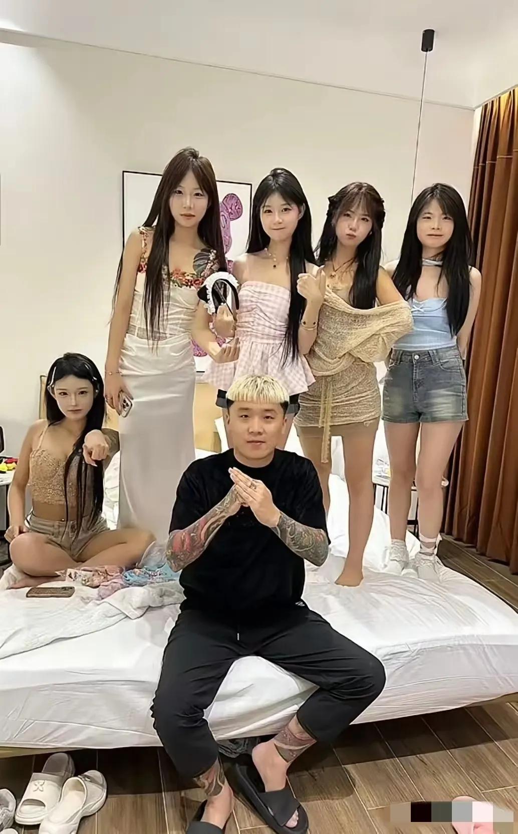好奇！为啥小女生都喜欢这样的男孩？[what]