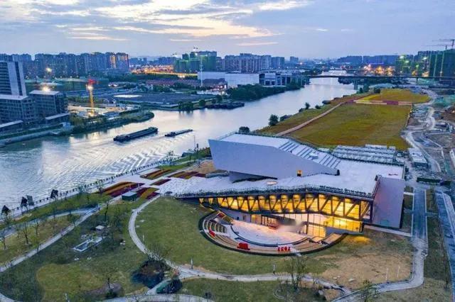 水运新纪元：近万亿元投资打造运河网络，驱动基建发展新引擎!
【原工行现券商  资