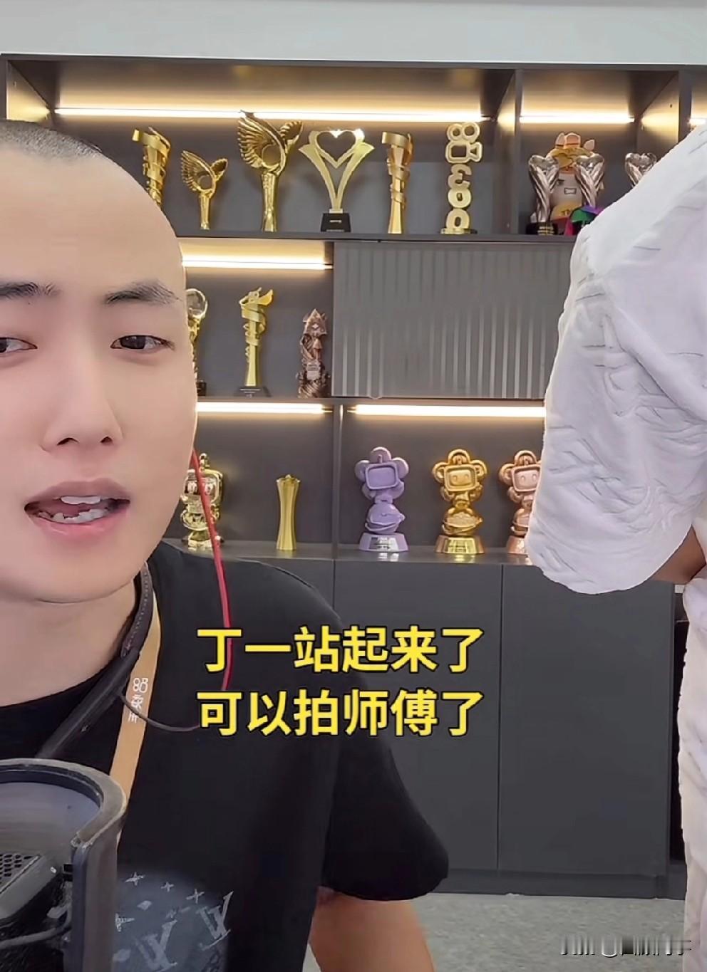 祁天道回应“佑洋牌道”群内协商：跟我有Ji毛关系！

             