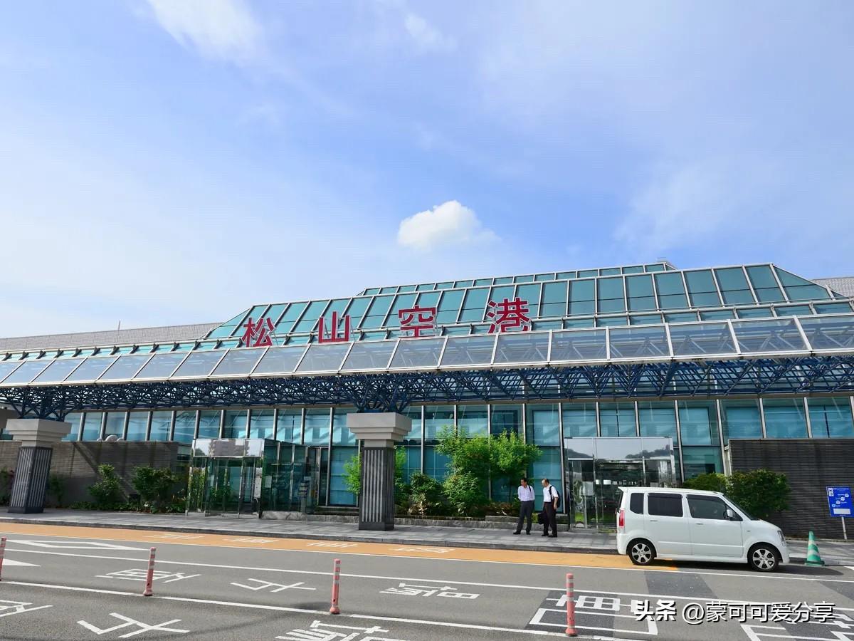 松山机场上午十点，国民党八人团登机赴陆，新党十五分钟后现身送行，双方动作同步却立