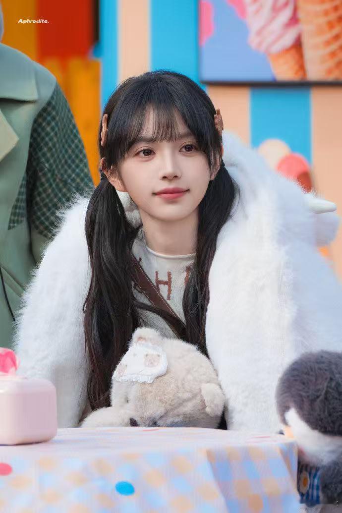 田曦薇是live也是林知夏的life 终于知道为啥叫天才女友了，田曦薇这波直接把