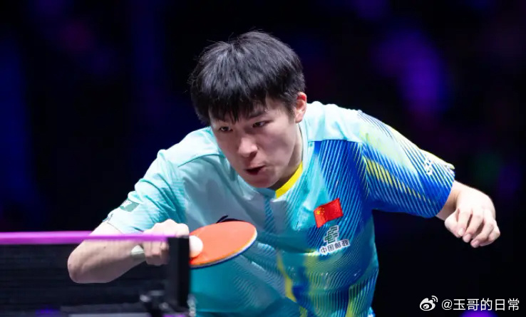 温瑞博4比2张本智和WTT重庆冠军赛男单半决赛，世界排名第5的张本智和对阵世界第