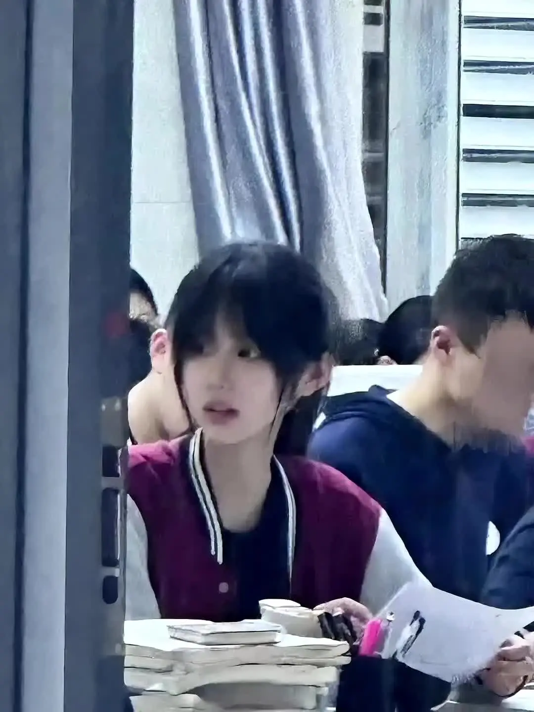 可惜她不经意的一眼 你却以为她也喜欢你（女主