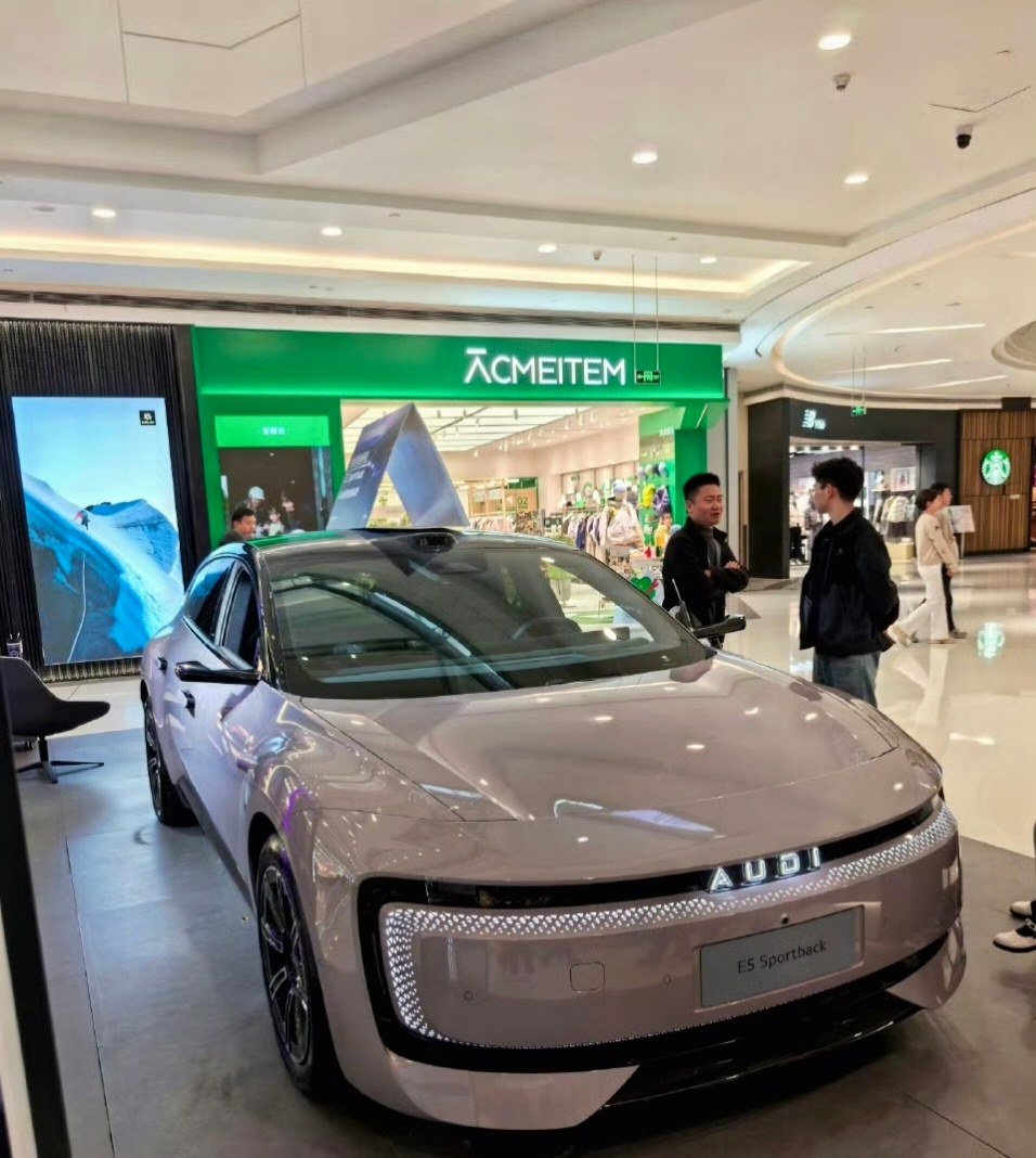 汽车隐藏式门把手存量超千万大家都怎么看隐藏式门把手？你们是觉得它科技感拉满、降风