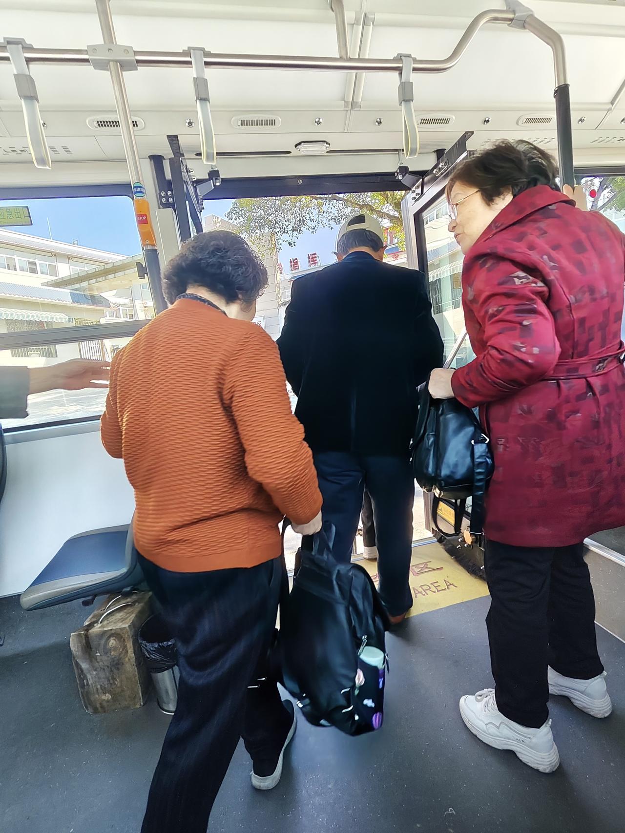 为什么喜欢旅游的人，精神面貌都特别的好，人也一点不显老，看起来比同龄人更年轻。