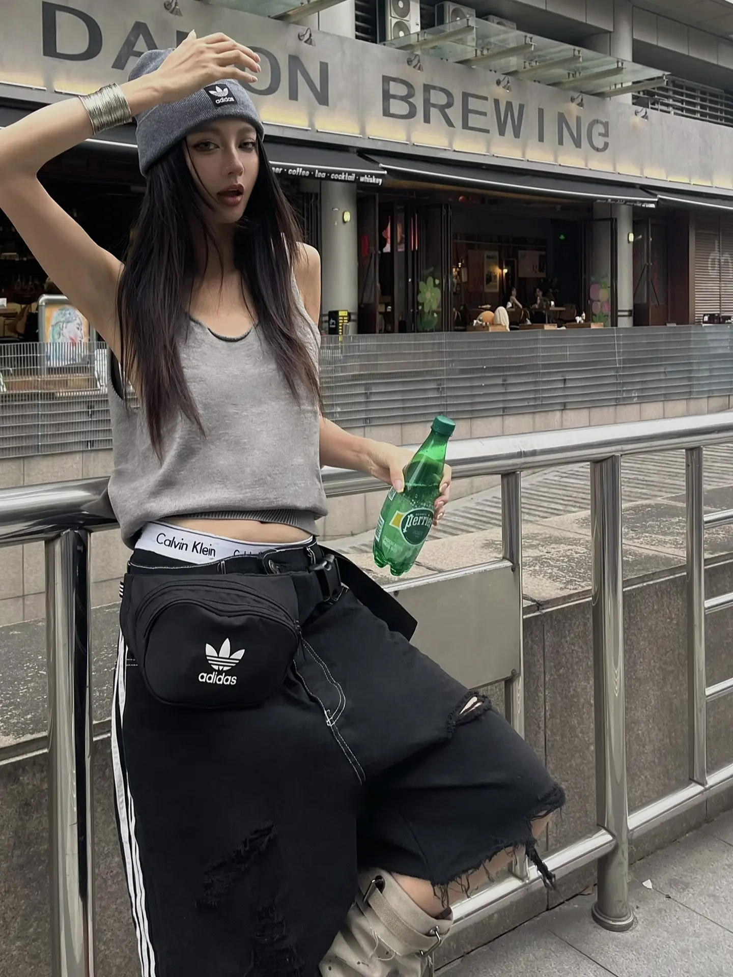 来香港了 跟杭州似的。
