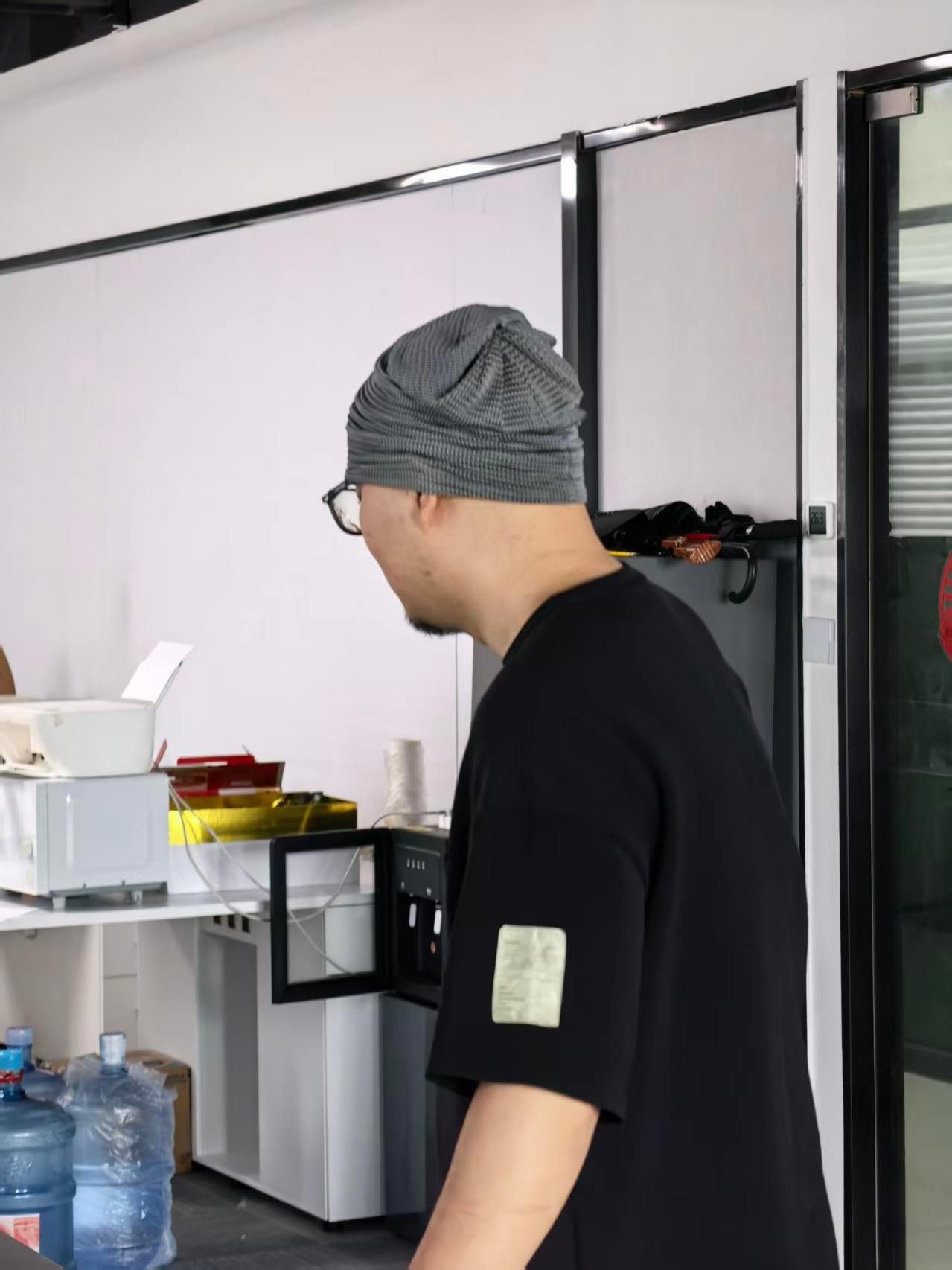 就胡扯是吧，真的非常离谱，别人女方没有爆出来，所谓的 G 仔爆出来，杭州方文山说