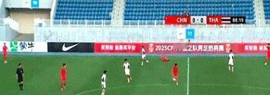 孩子不是零件，别总想着拼成国家队。
王钰栋和蒯纪闻这些05后，现在踢球不用怕耽误
