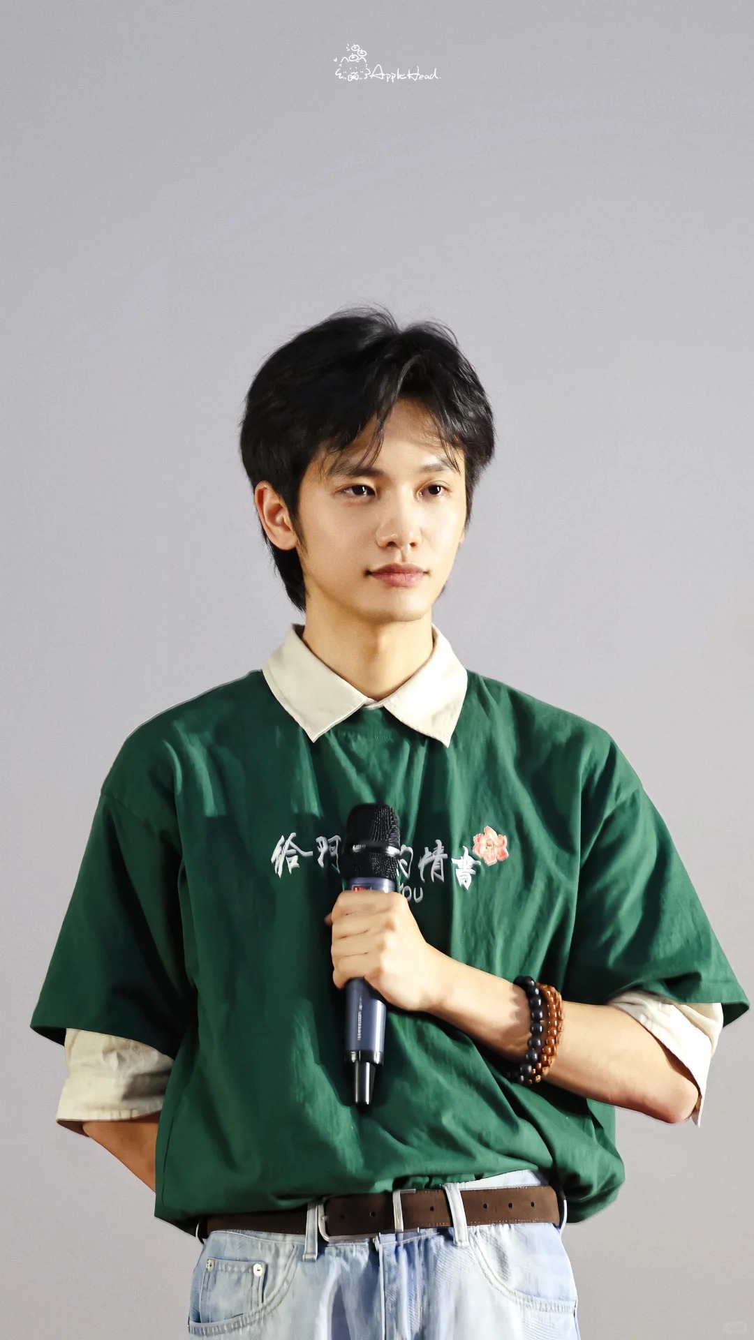 给阿嬷的情书路演衣服洗到发白 给阿嬷的情书路演衣服已经是战袍啦~ 