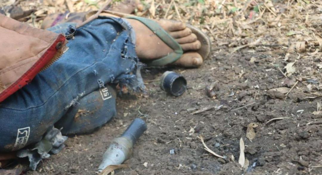 缅媒报道，掸邦北部南渡镇当栋隆村，拿起未爆炮弹玩耍的1名儿童被炸身亡，1人受伤。