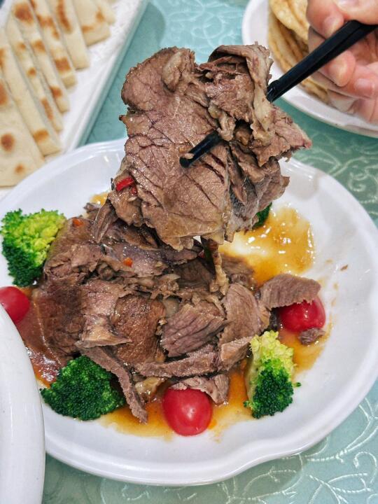 🍽️在乌鲁木齐吃到了最好吃的回族家宴！