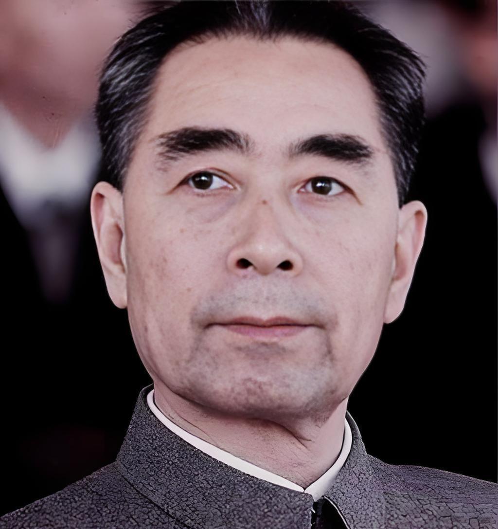 五十年前的1月8日，
我们敬爱的周总理，永远离开了这片，他倾尽一生守护的土地。