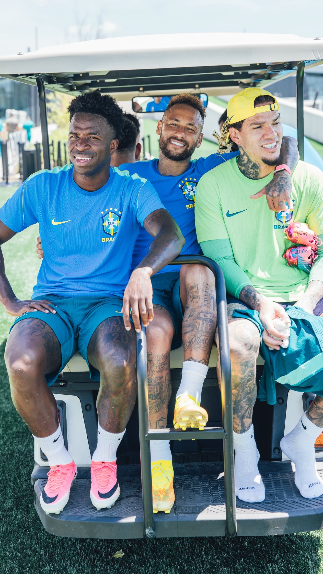 neymar 快拍更新训练结束咯内马尔