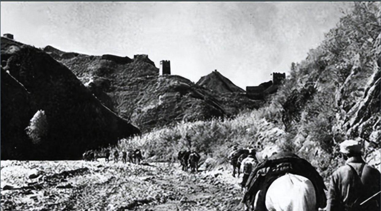 1945年，唐山5万日伪军拒绝向八路军投降，指挥官冷笑：那就打到你降为止，22天
