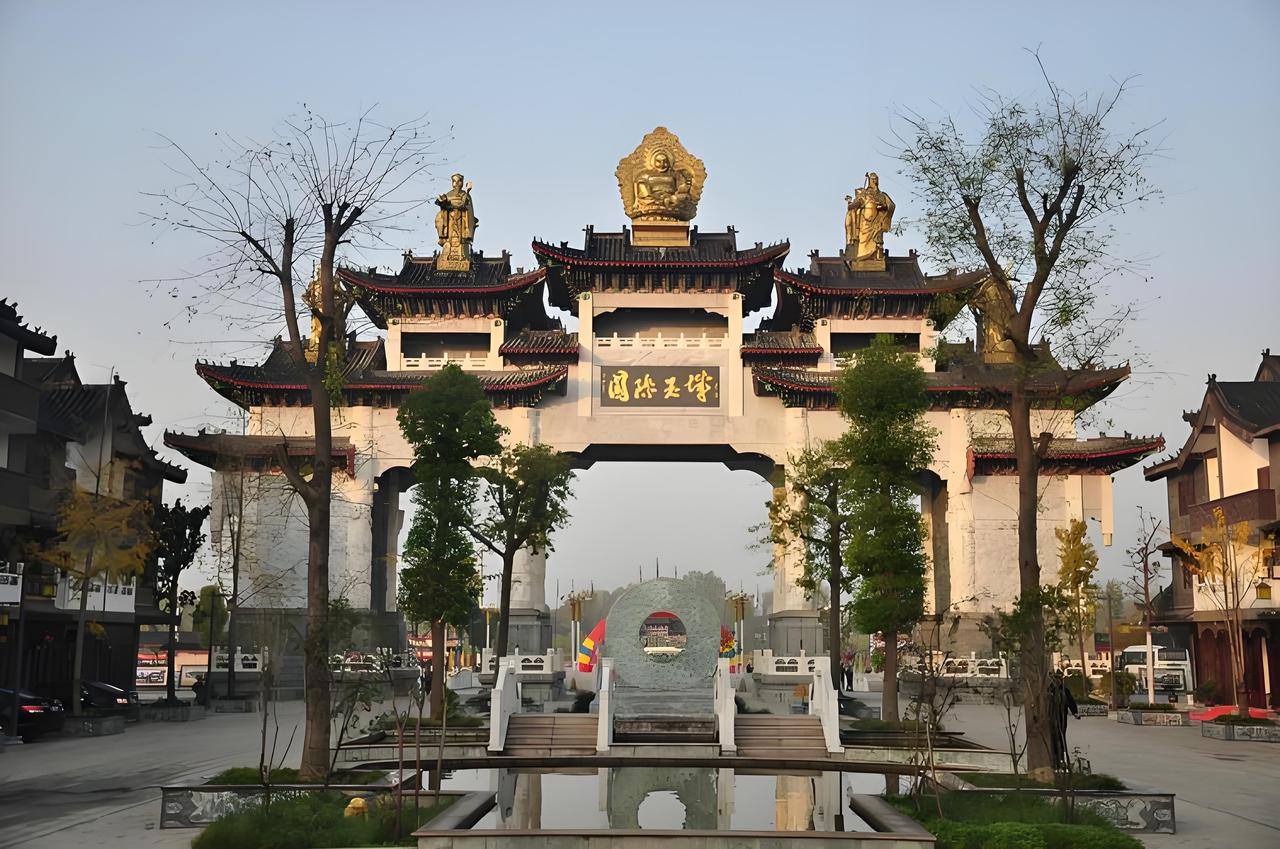 南阳老乡看过来！国庆中秋不知道去哪遛娃、短途游的，福利来啦✨
万众期待的第二十一
