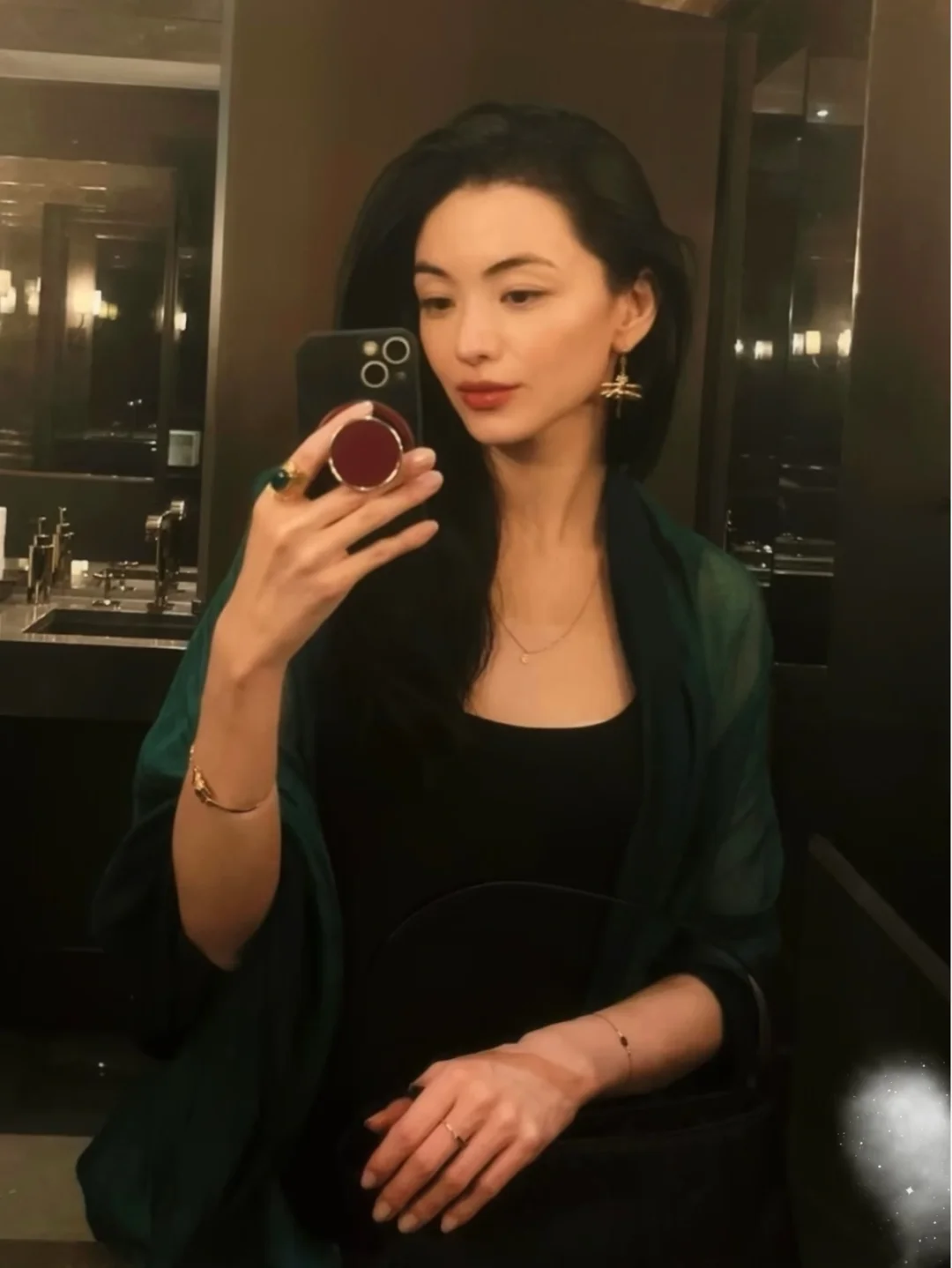 吴建豪的妻子和辰亦儒撞脸了！