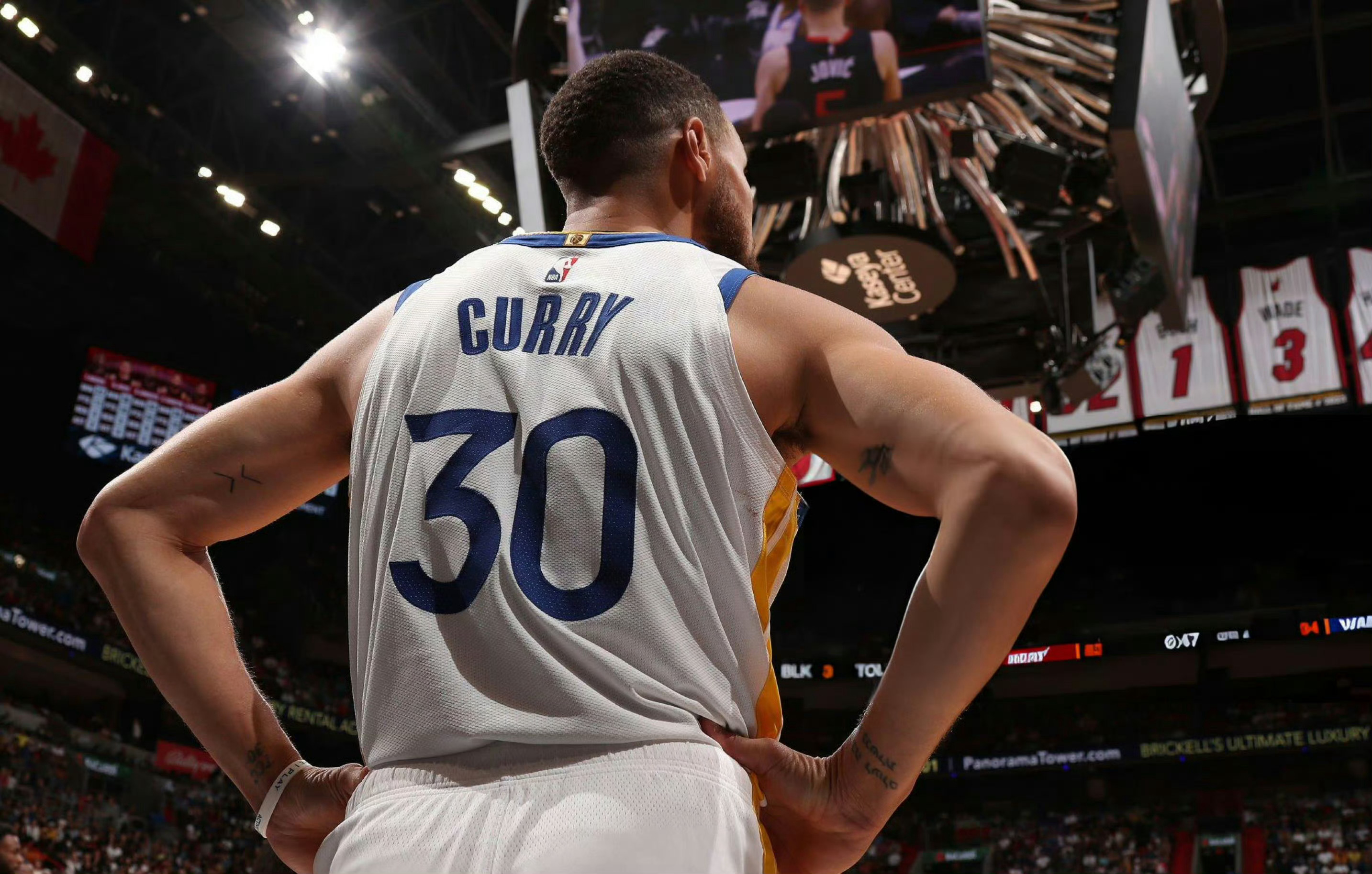 库里新的伤病报道应该明早就出来了 