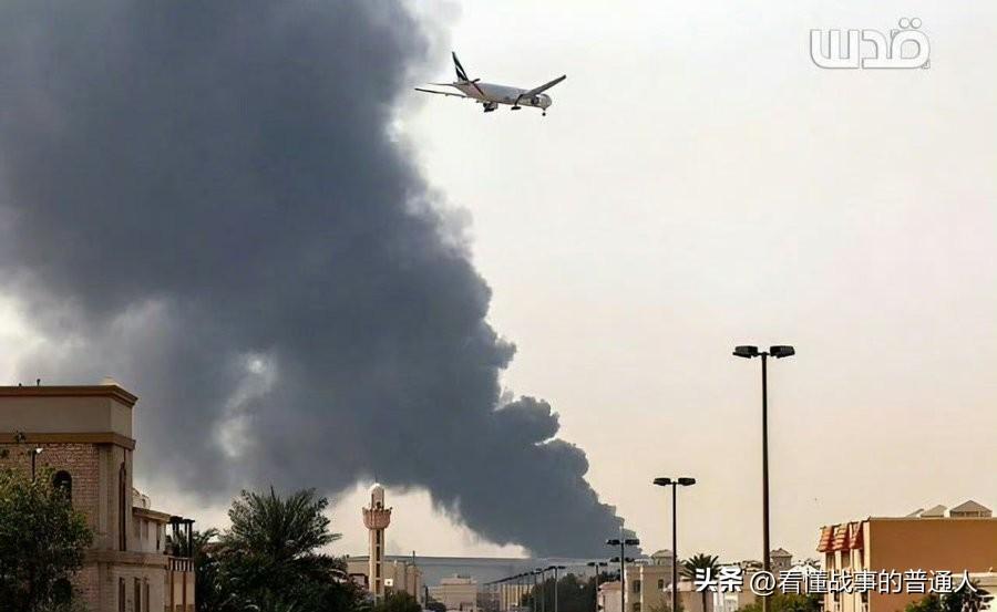 迪拜在中东局势里走了几十年钢丝，谁也不得罪、只管做生意，这套中立护身符在整个地区