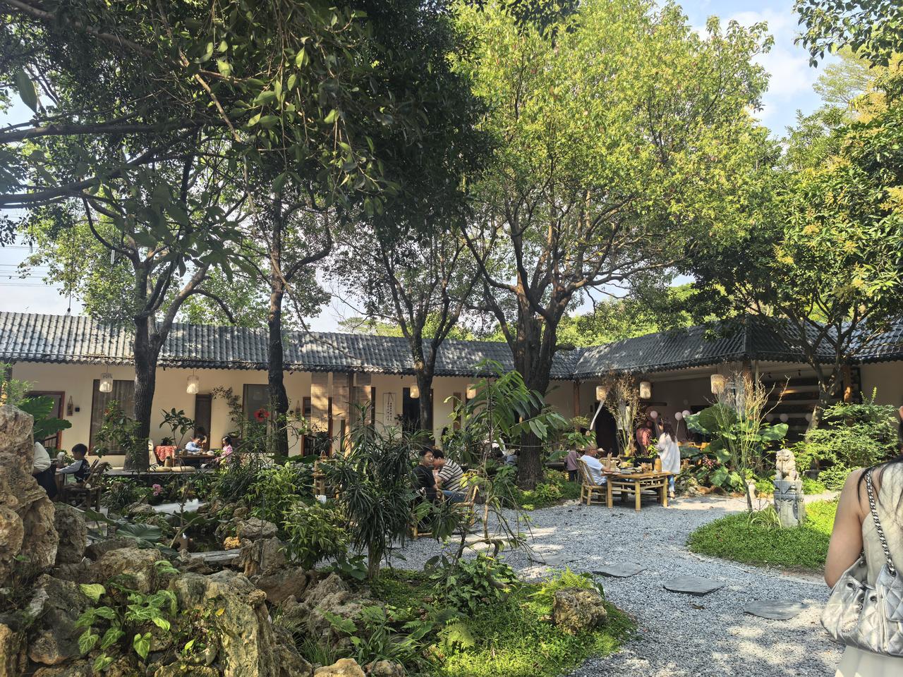 麻烦，石油又开始涨了…
明天该不会有开启跷跷板吧？