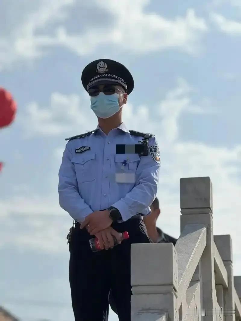 令人讨厌的节假日勤务等级模式！真TM不知道谁发明的制度，一到节假日好像只要加班加