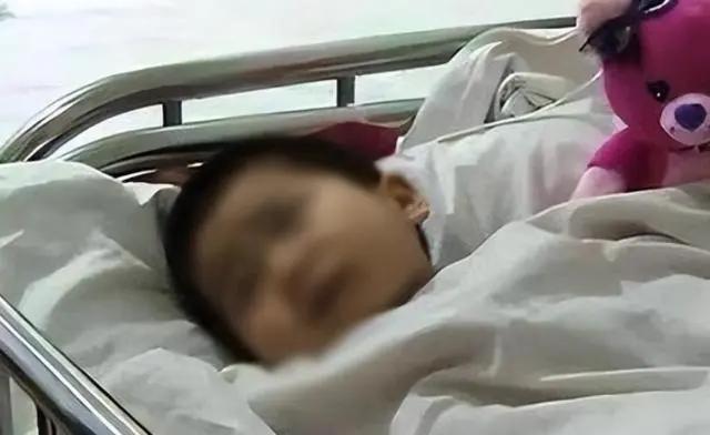 “法不能向不法让步！”浙江杭州，一男子连点8天外卖都被人拿走，男子很生气，心生一