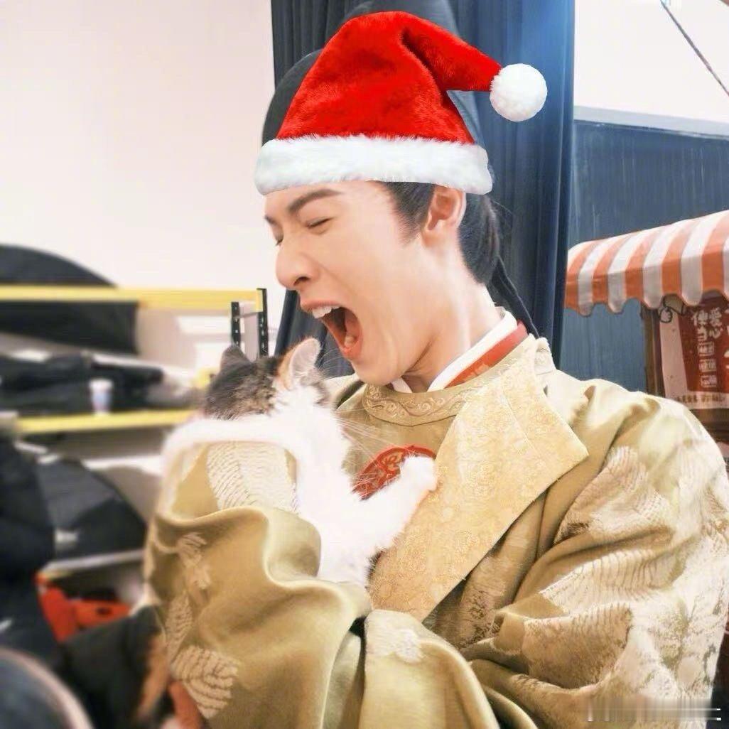 哈哈哈哈哈哈，李昀锐哥哥这个表情过于可爱了！｜李昀锐 