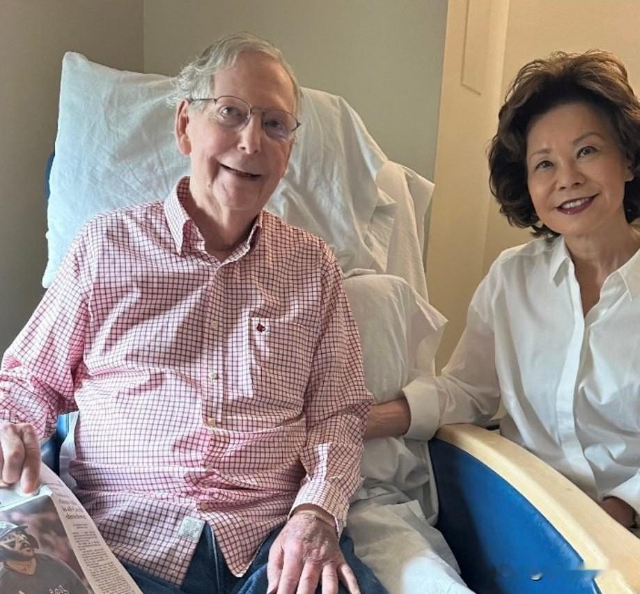 🇺🇸⚡️在美国共和党参议员米奇·麦康奈尔住院近一个月后，米奇·麦康奈尔的办公