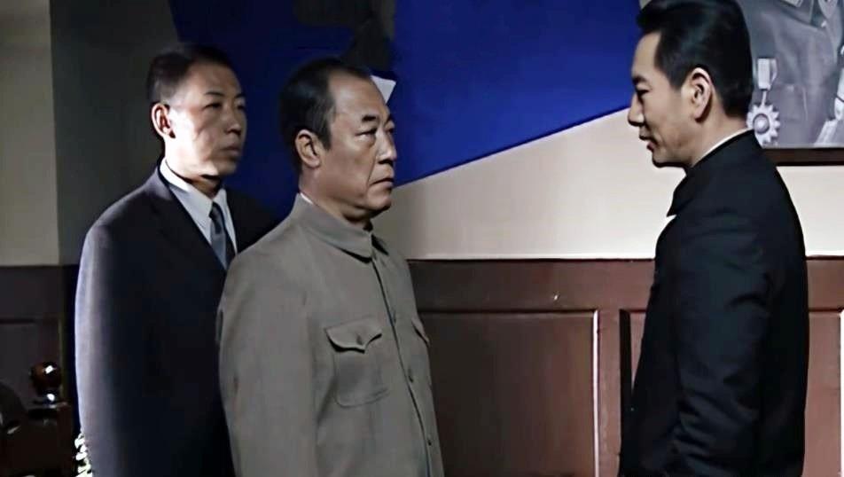 如果戴笠在沈醉回忆录中真的发现余则成是峨眉峰，他会如何处置吴敬中呢？
1941年