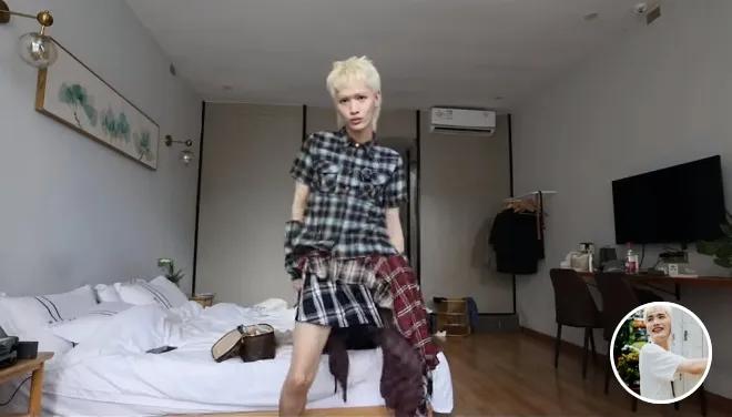 钟明轩又来大陆了，但是我真的不喜欢他女性装扮，看着不舒服啊！

国际美人钟明轩这