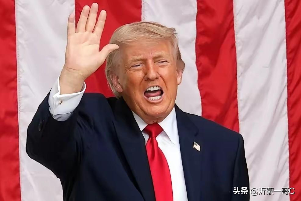 哈哈😃！昨天川普过八十大寿，居然现场牌子上写了一个阿拉伯大字“250”，这个数