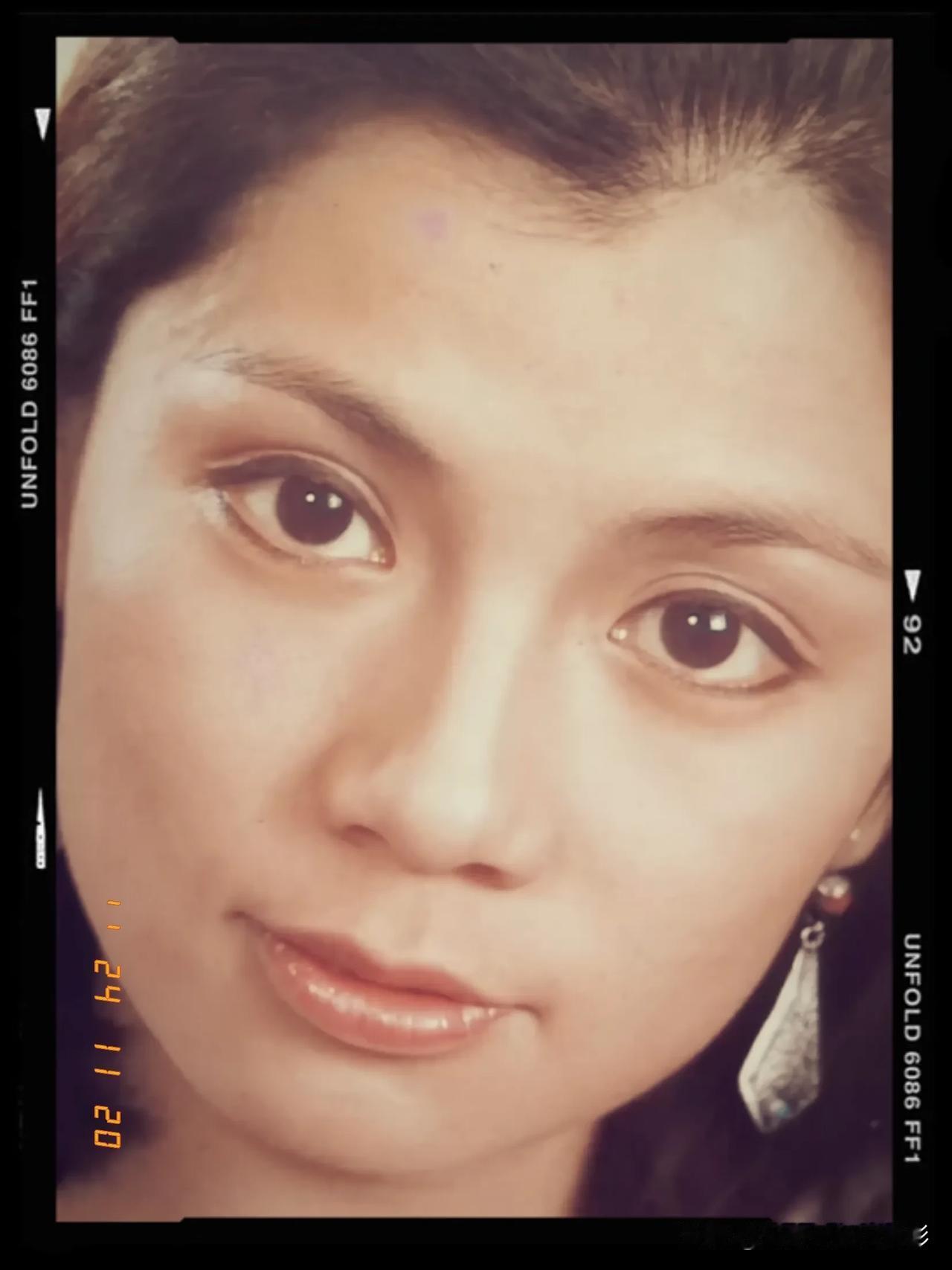 当然觉得！她的美貌如璀璨星辰🌼翁美玲 翁美玲旧照 难忘的经典美人 70后的偶像