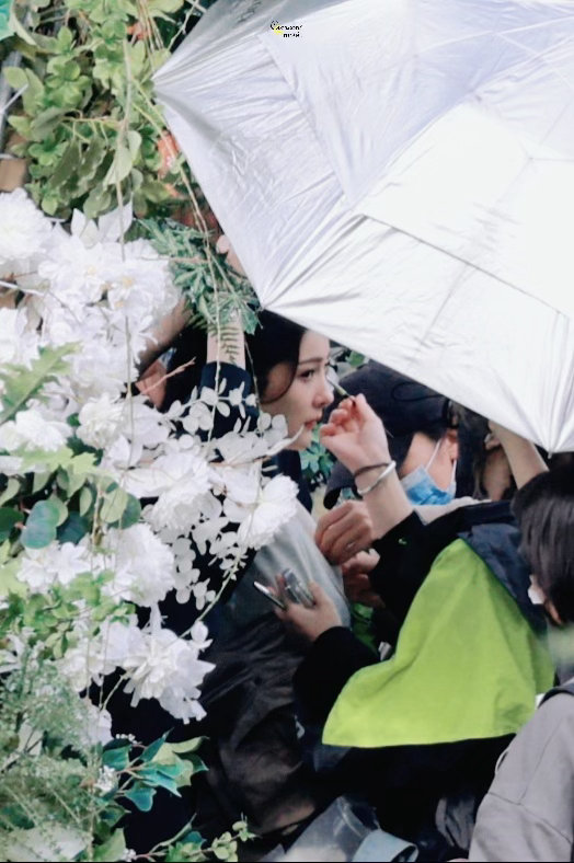 杨幂  ym杨幂冯湮儿 ym 杨幂冯娷 🦊₊˚⊹⁠♡如果阴雨绵绵✮