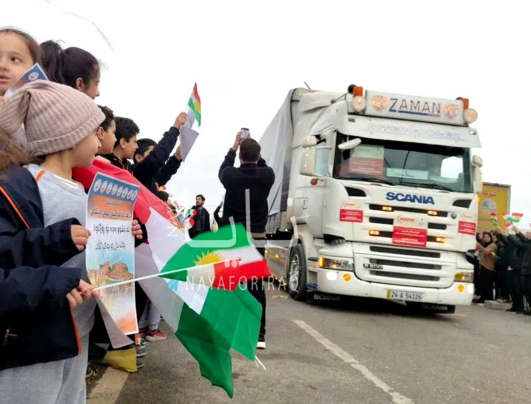 伊拉克库尔德人组成了一支由62辆卡车组成的人道主义车队开往叙利亚库尔德人聚居区，