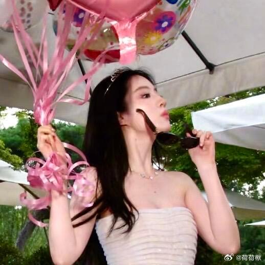 刘亦菲掉提金鹰奖最佳女主都没有报名金刷奖何来掉提一说？是谁掉提拉金九女王转移视线