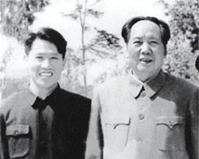 1957年毛主席出访苏联之前，特地嘱托李银桥照顾女儿，尤其要关心娇娇的生活和成长