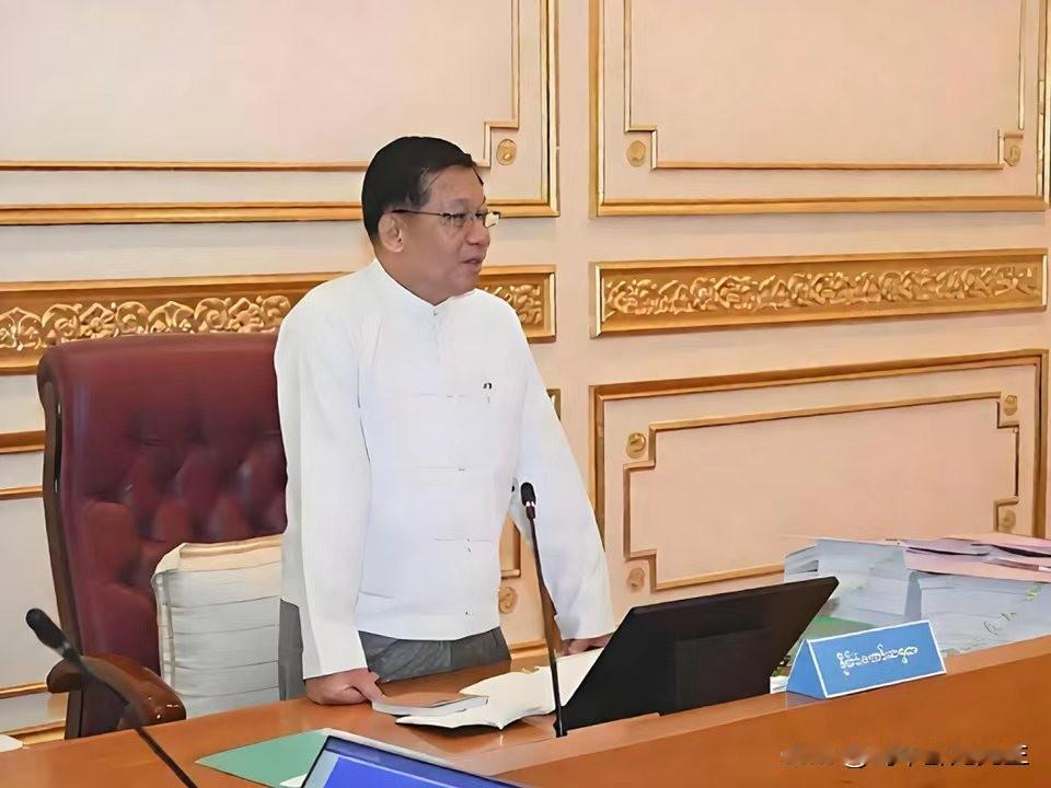 缅甸总统敏昂莱提出把外国优势转化为缅甸优势并造福缅甸人民的最新消息。据缅甸媒体2