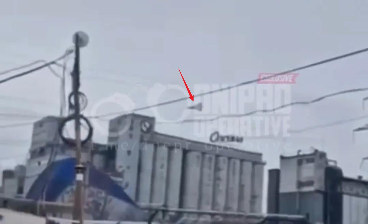 位于第聂伯罗彼得罗夫斯克的一家美国工厂遭到炸弹袭击。
▪️这家炼油厂属于总部位于