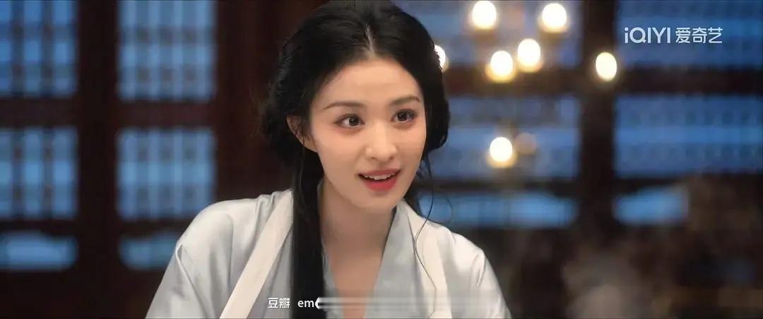 王楚然《成何体统》剧里状态截图怎么样？感觉每个镜头都很漂亮，人也灵动 