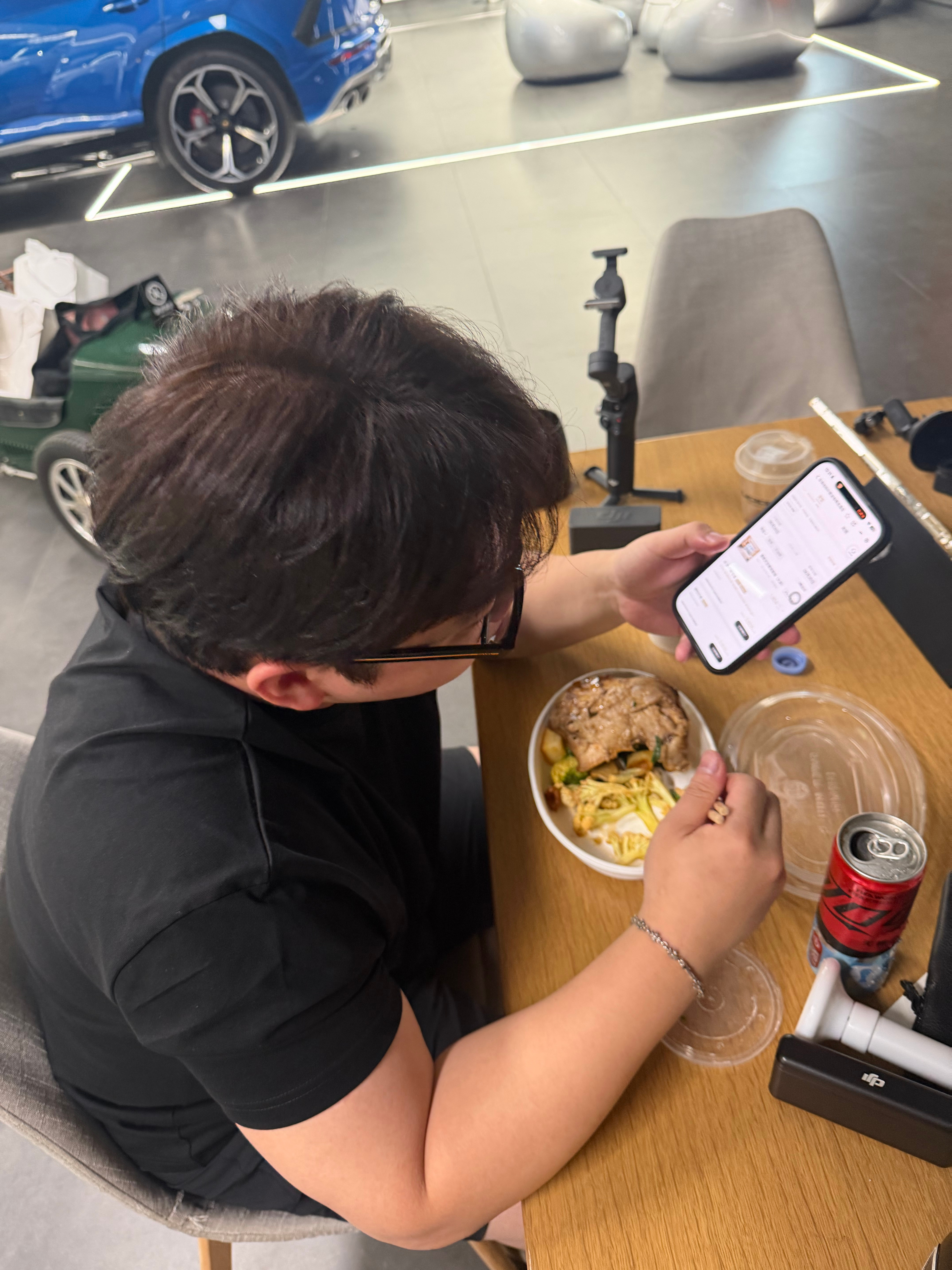 来厦门吃苦了 
