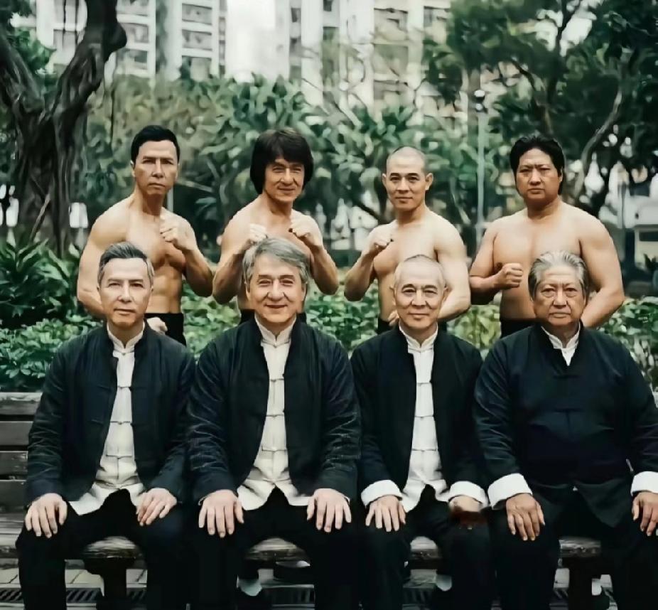 内娱武术界的泰山北斗。
这个座位顺序你觉得合理吗？

左一：甄子丹——末代武戏师