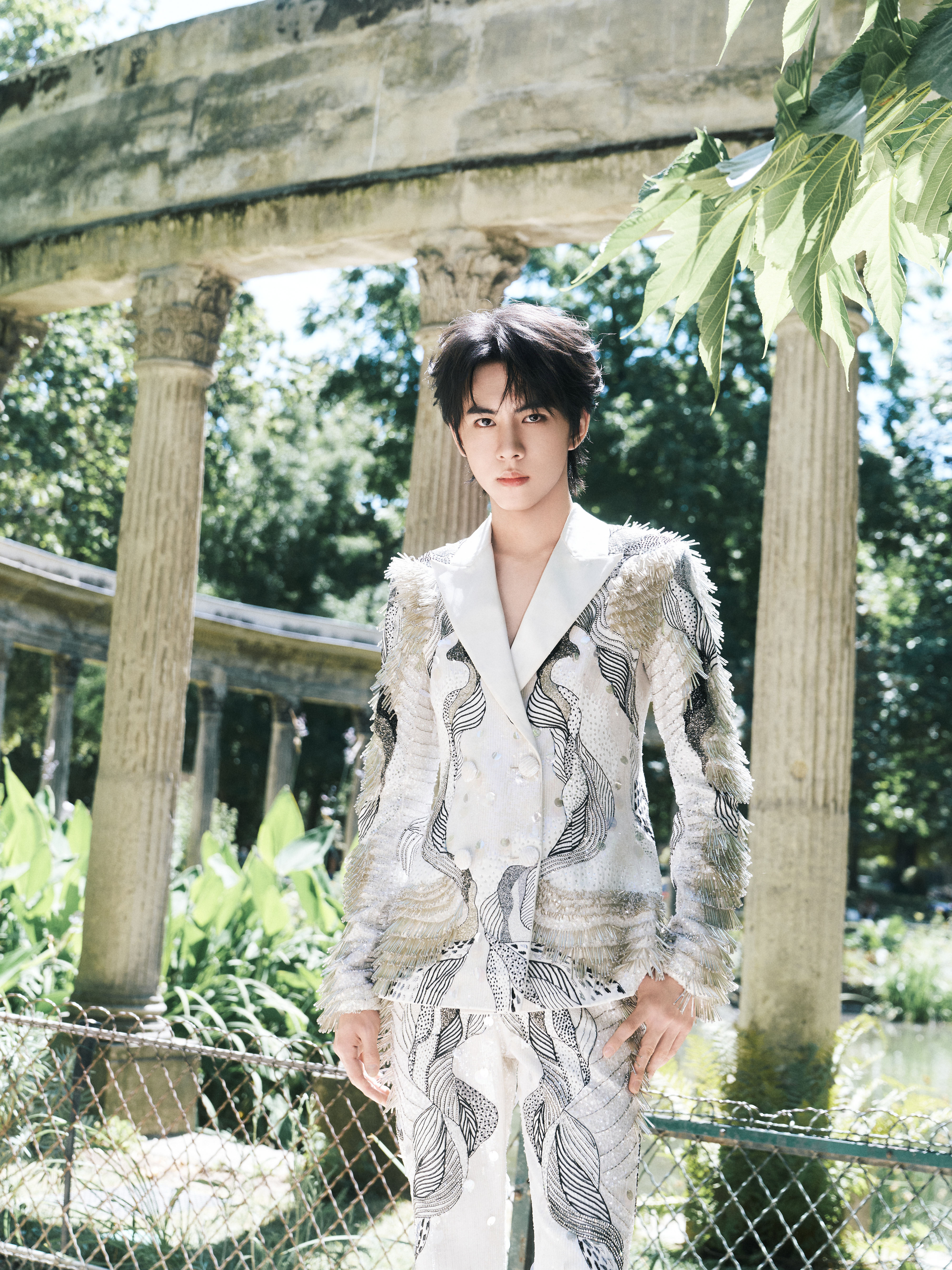 刘轩丞 in Rahul Mishra 2026秋冬高定秀，本次时装周行程的首场