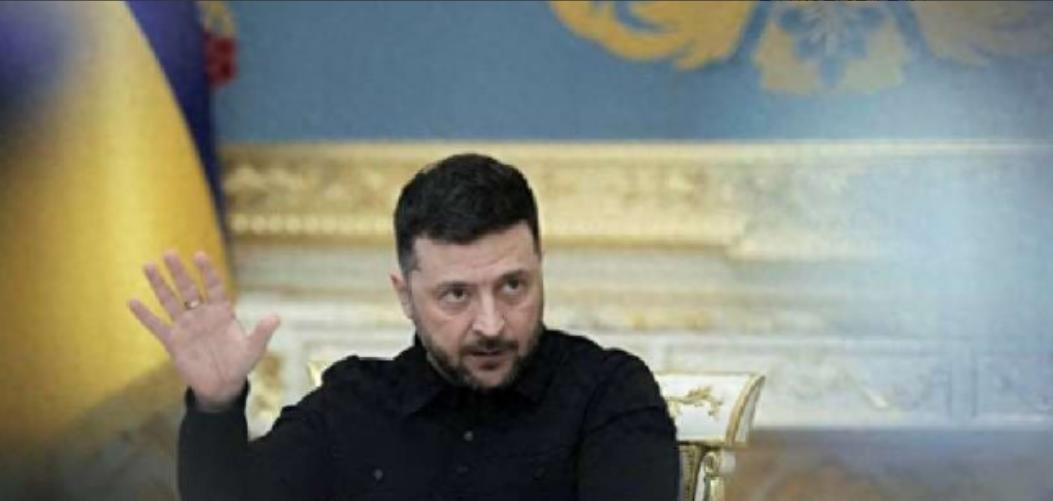 就在刚刚
 
乌克兰总统泽连斯基突然宣布了，可以从被称作“红军城”的前线城市撤出