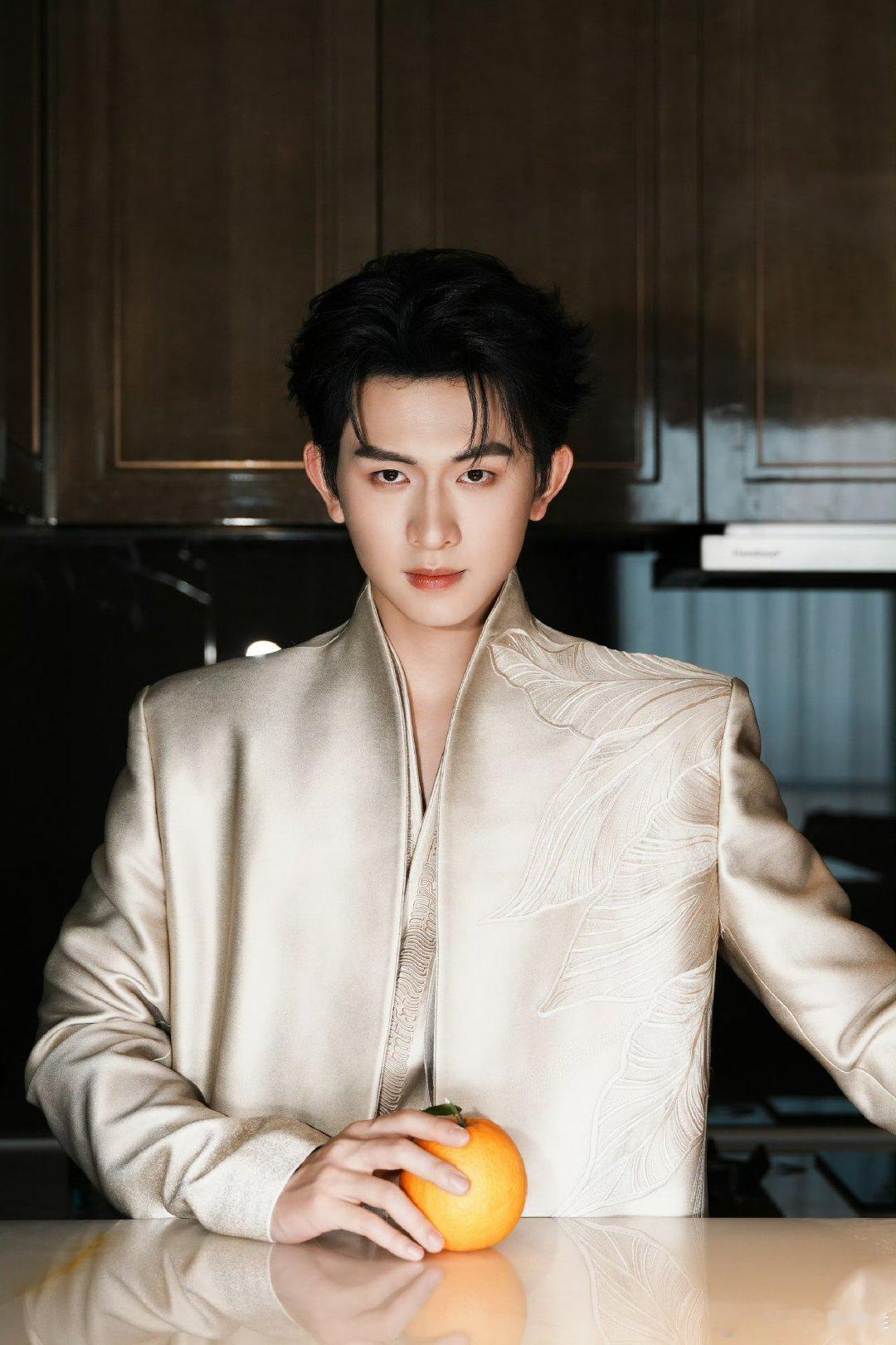 鎏光盛典明星造型鎏光盛典明星红毯生图鎏光盛典明星造型 