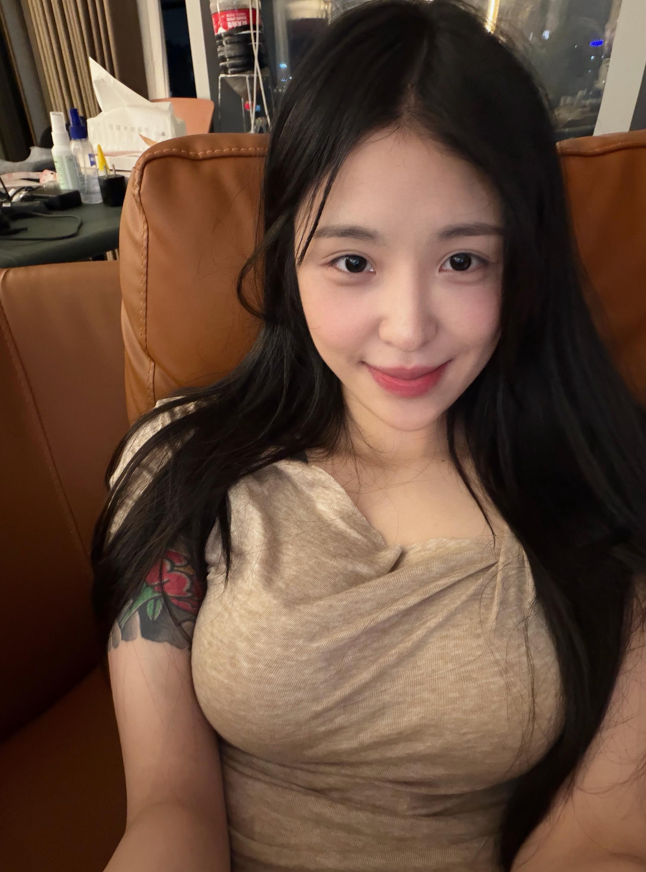 韩国第一深情suna