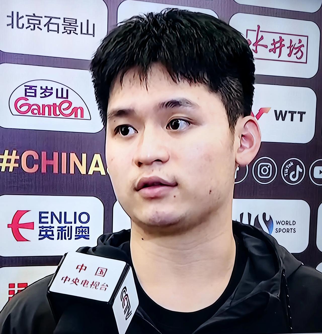 林诗栋，今天在接受央视采访时，如是说：
当林诗栋站在镜头前，从容不迫地谈论即将开