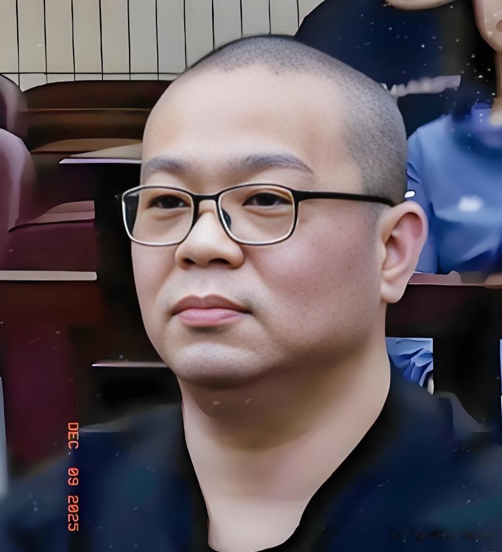 白天辉肠子都悔青了！

没想到自己挖坑埋自己。

4年7提拔！受贿11.08亿。