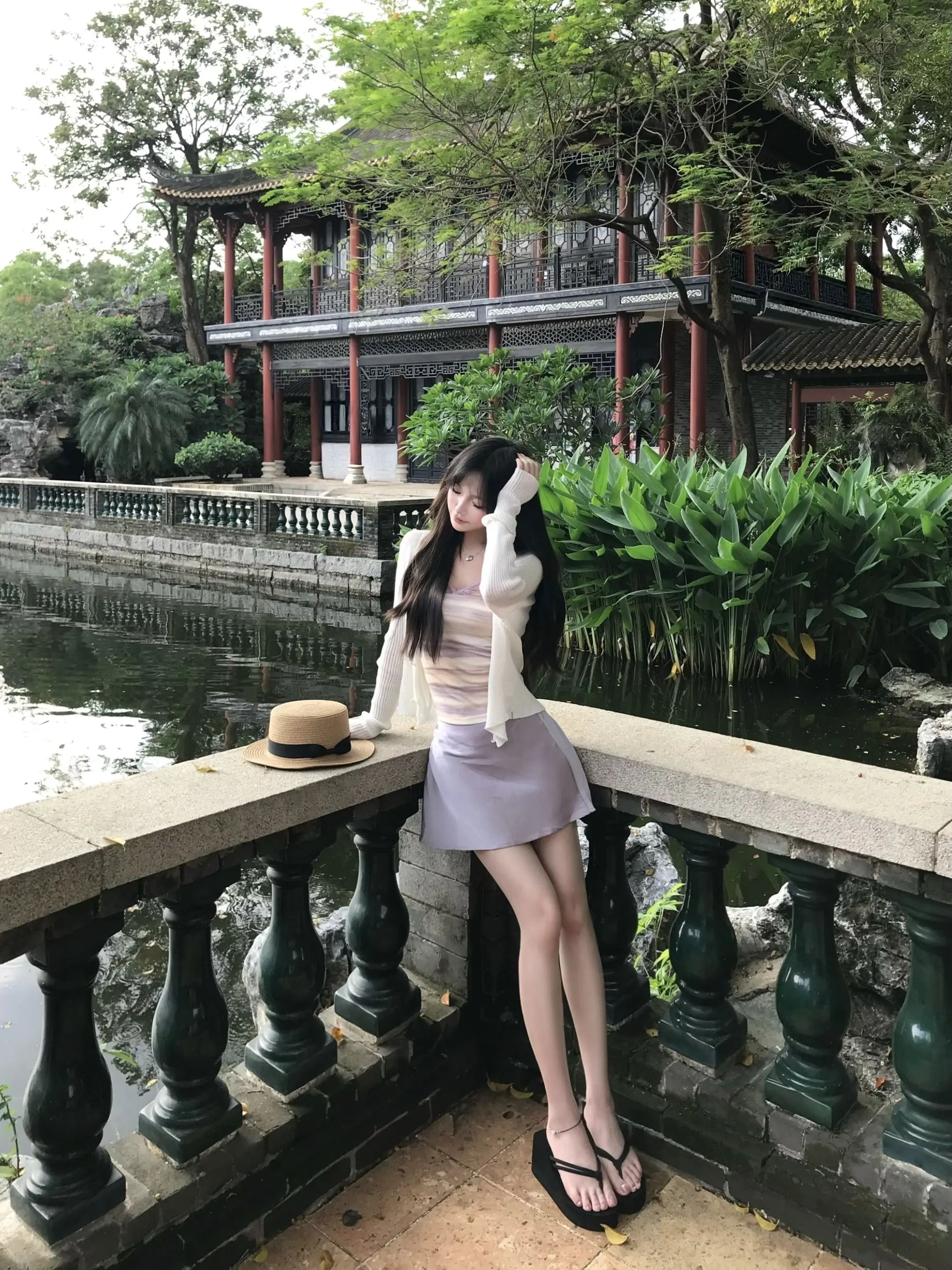 有多少天地长久 有几回细水长流 我只愿和你